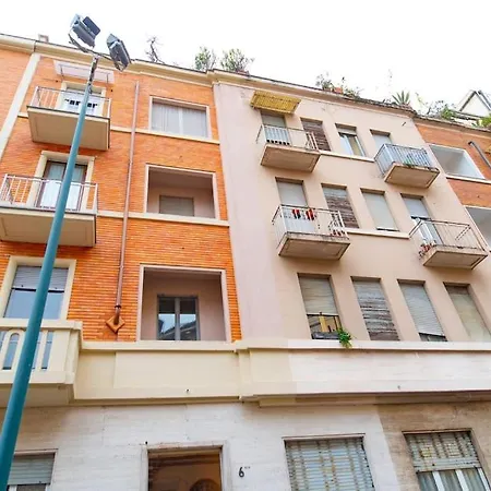 Apartment Cozy Close To Metro Turin
