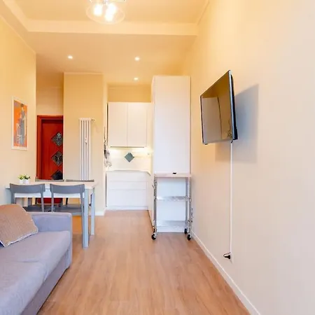 Cozy Close To Metro Апартаменты