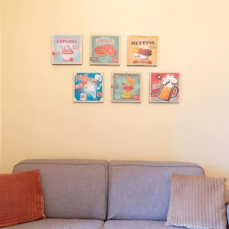 Cozy Close To Metro Apartamento *