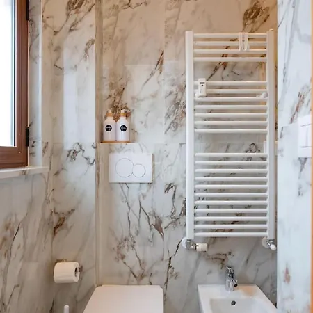 Cozy Close To Metro * Турин