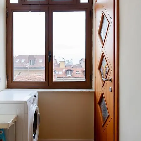 Cozy Close To Metro * Турин