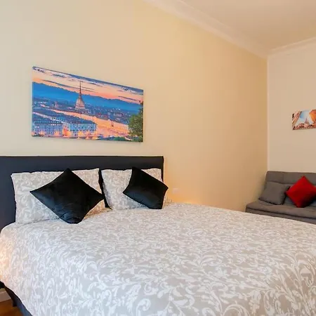 Cozy Close To Metro * Турин