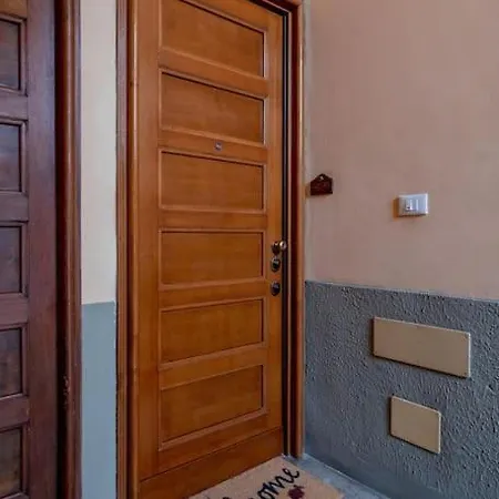 Lägenhet Cozy Close To Metro Turin