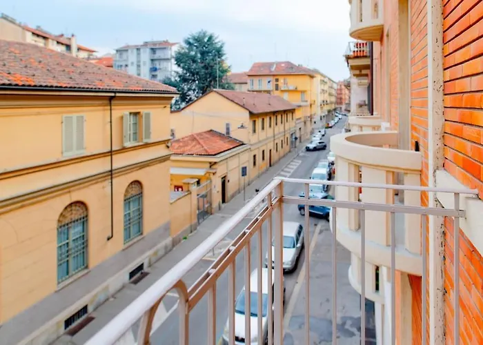 Cozy Close To Metro Turin