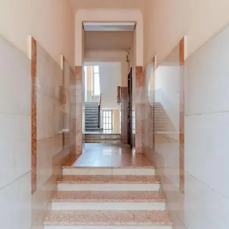 Apartamento Cozy Close To Metro Turim